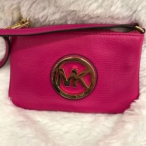 Michael Kors Zip purse